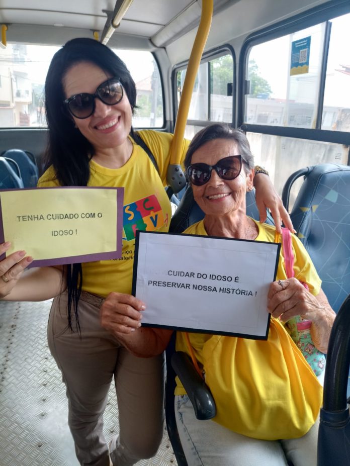 Movimento Legal: Idosos do CCI fazem mobilização no transporte público de Nova Venécia