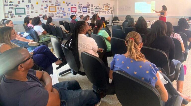 
                    ​Curso reforça importância do acolhimento a portadores de transtornos mentais                
