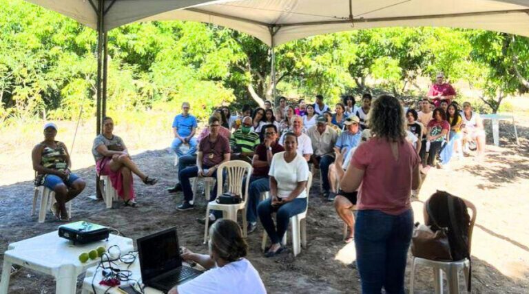 
                    ​Dia de Agroecologia debate uso de fontes alternativas de água em Vila Velha                

