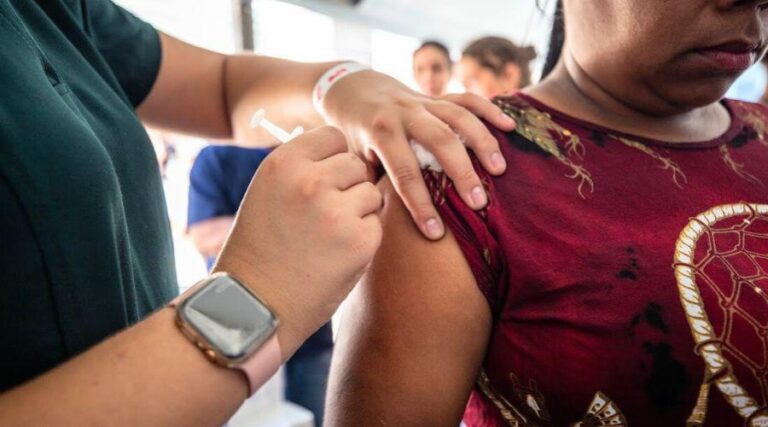 
                    ​Vila Velha oferece mais 13.500 doses de vacina com e sem agendamento                
