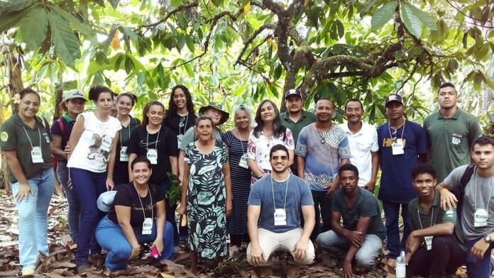 Intercâmbio sobre cacau na Bahia é oportunidade para jovens rurais capixabas agregarem conhecimento