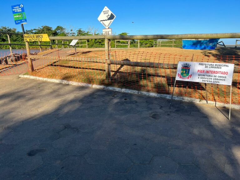 Secretaria de Obras e Serviços Urbanos interdita píer do Porto de Regência   		