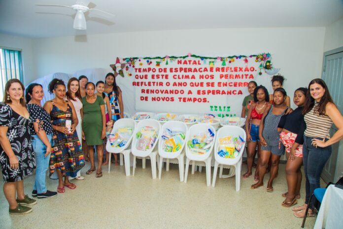 Prefeitura de Linhares entrega kit bebê para famílias em vulnerabilidade social do município   		
