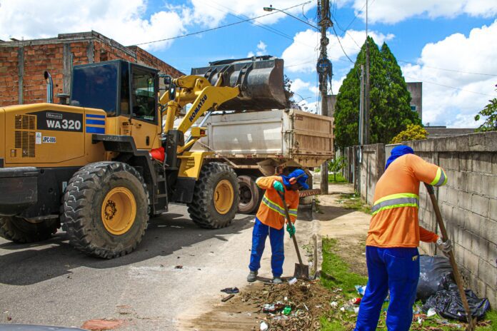 Prefeitura de Linhares divulga cronograma de recolhimento de entulho do mês de fevereiro