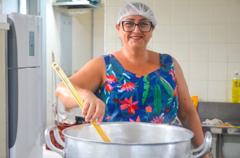 Merenda escolar: pais ou responsáveis de estudantes com restrições alimentares devem entregar laudo nas escolas   		