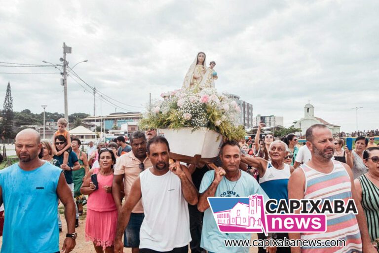 Marataízes: Festa das Canoas completou 114 anos de Fé e Tradição com Missa e Procissão Marítima